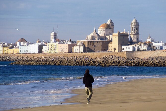Cadiz Private Walking Tour Review - Key Points