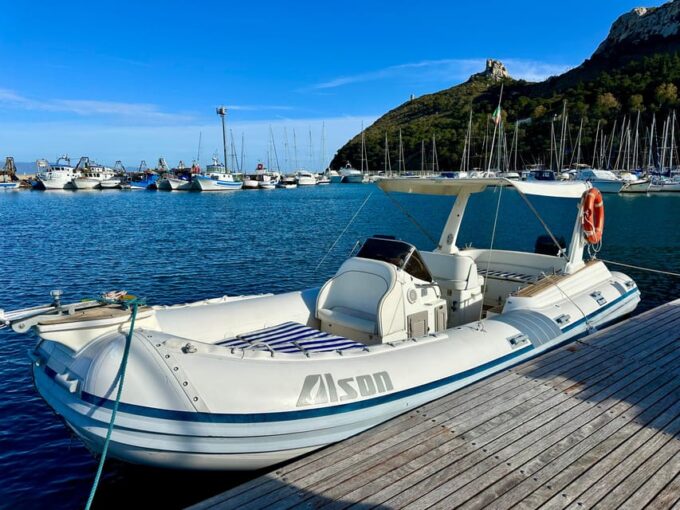 Cagliari: Boat Tour of the Heavenly Beaches, Food & Drinks - Languages and Guide Information