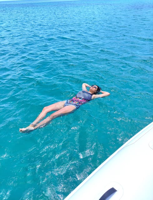 Cagliari: Boat Tour With Swim Stops, Snorkeling & Prosecco - Meeting and Safety Information