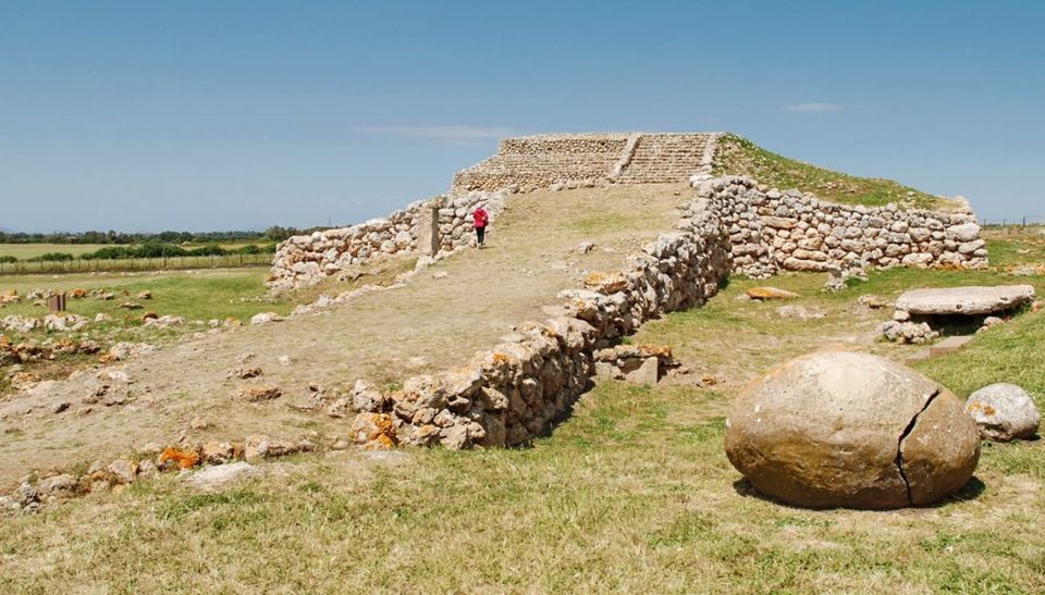 Cagliari: Castelsardo & the Sardinian Pyramide Private Tour - Booking & Payment