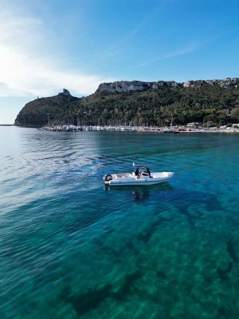 Cagliari: Coastline Cruise With Drinks and Snorkeling - Atmosphere