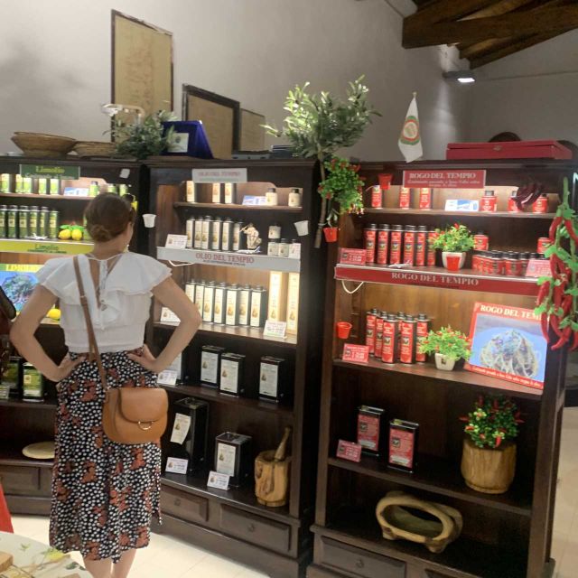 Cagliari: Exclusive Extra Virgin Olive Oil Tour at Museum - Underground Cistern Descent