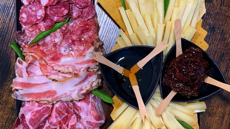 Cagliari: Food and Wine Tasting Experience - Cagliari: Food and Wine Tasting Experience – A Genuine Taste of Sardinia