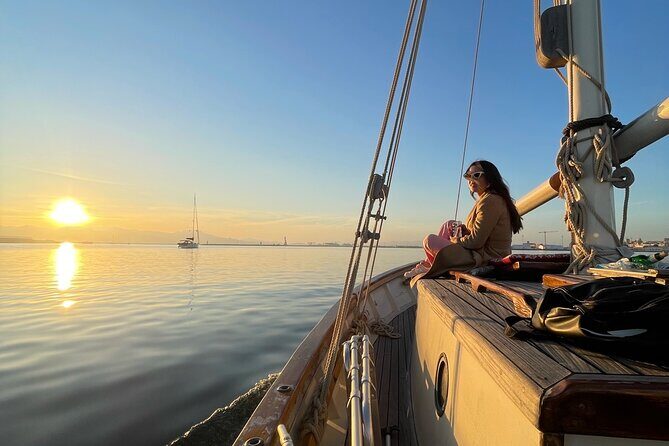 Cagliari Gulf Boat tour : 5 stops, snorkeling & local aperitif - Analyzing the Value