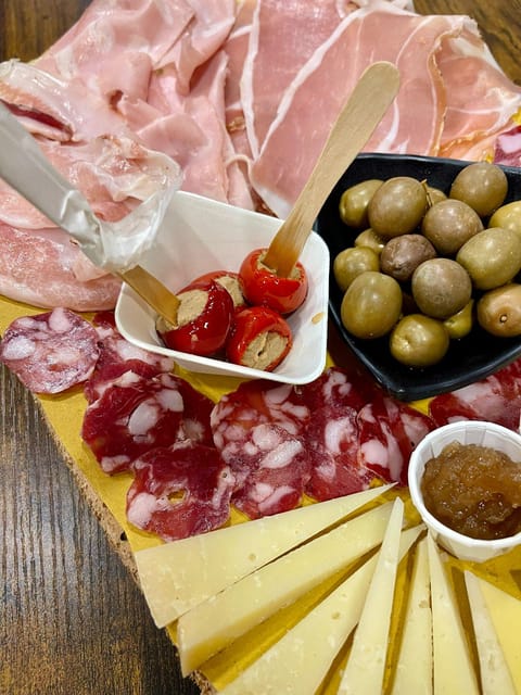 Cagliari: Private Food and Wine Tasting Experience - Accessibility and Important Information