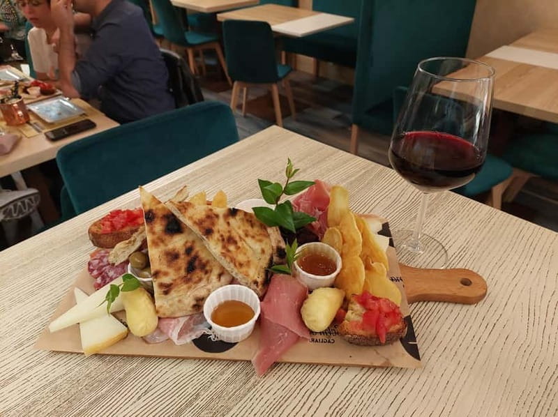Cagliari: Taste Sardinia with a Full Meal Food Tour - An In-Depth Look at the Food Tour