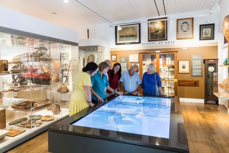 Cairns: City Sights Tour with Evening Dinner Cruise - Key Points