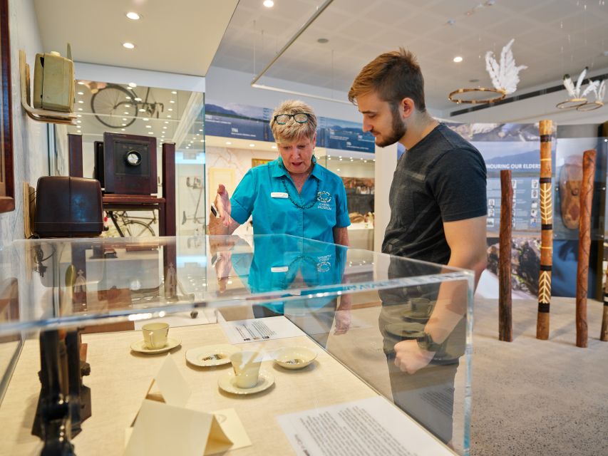 Cairns: City Sights Tour With Evening Dinner Cruise - Dinner Cruise Experience