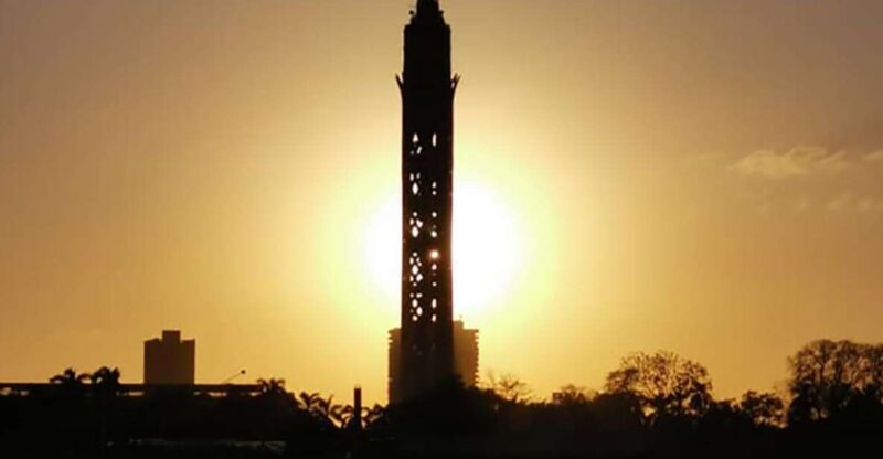 Cairo: El-Moez Street, Cairo Tower, and El-Fishawy Café - Exploring El-Moez Street