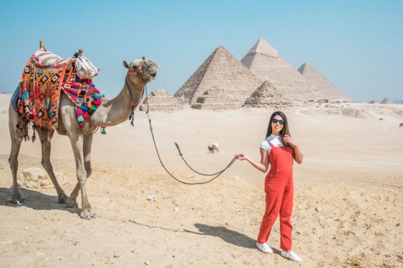 Cairo: Female-Guided Pyramids, Bazaar, and Museum Tour - Good To Know