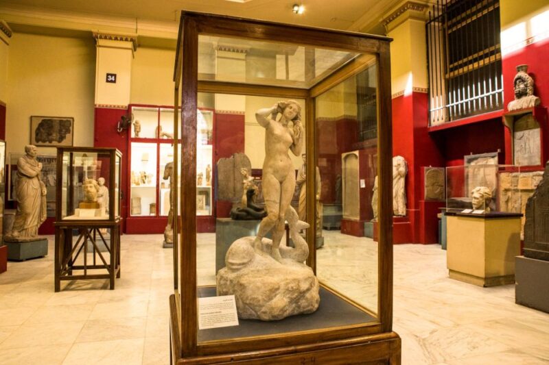 Cairo: Female-Guided Pyramids, Bazaar, and Museum Tour - Cultural Significance
