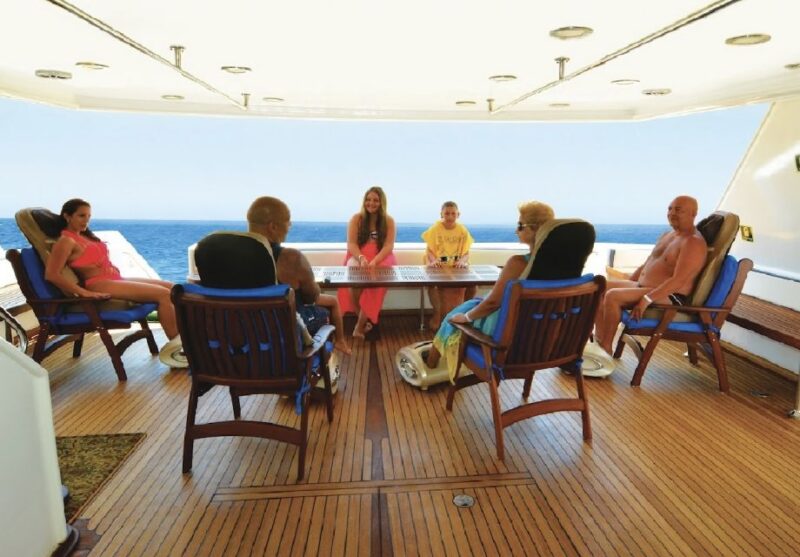 Cairo: Premium Yacht Cruise & Lunch With Optional Pickup - Good To Know