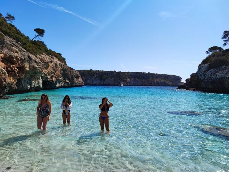 Cala Des Moro / Salmunia Experience Snorkel and SUP - Included Services and Equipment