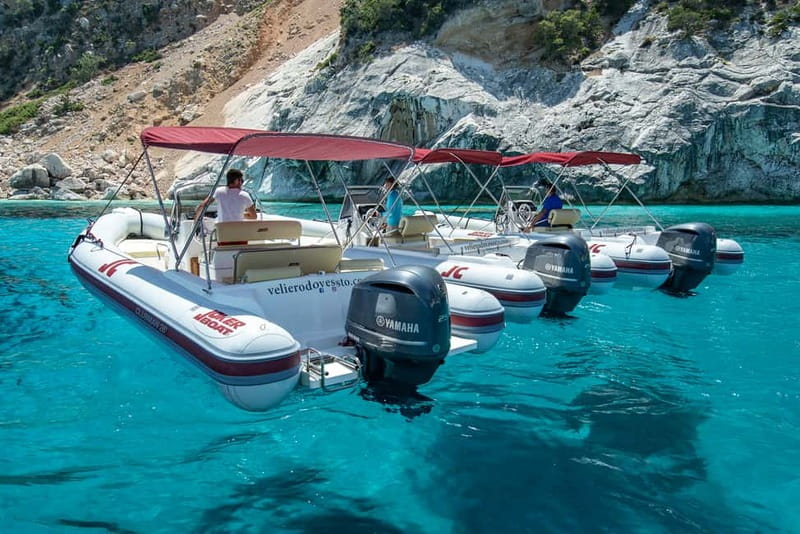 CALA GONONE: Exclusive dinghy with skipper - Key Points