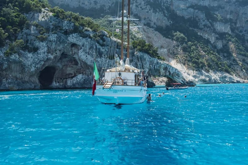 Cala Gonone: Gulf of Orosei Tour with a Vintage Sailing boat - Final thoughts: Who is this tour best for?