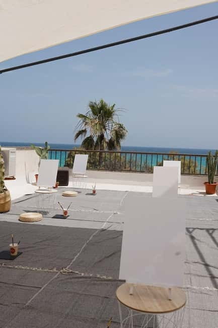 Cala Millor: Cava & Canvas Art Night at Coconut Shack - A Typical Evening: What to Expect