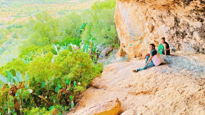 Cala Millor: "Cavemen", cave on a mountain,fun game and hike - Key Points