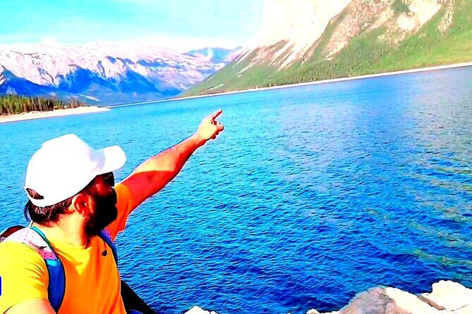 Calgary Airport to Banff and Beyond Transfer Service - Practical Details