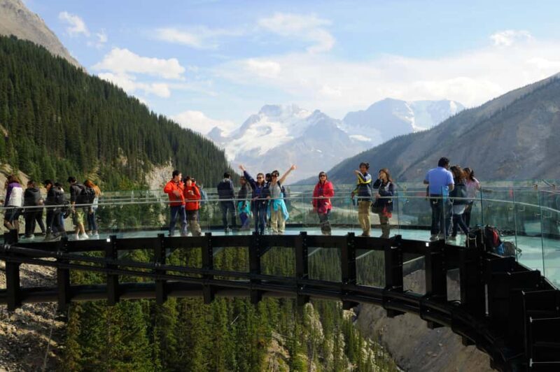 Calgary/Canmore/Banff: Columbia Icefield Glacier Day Tour - Key Points