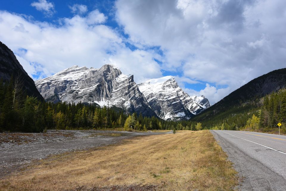 Calgary & Lake Louise: Smartphone Audio Driving Tour - Key Points