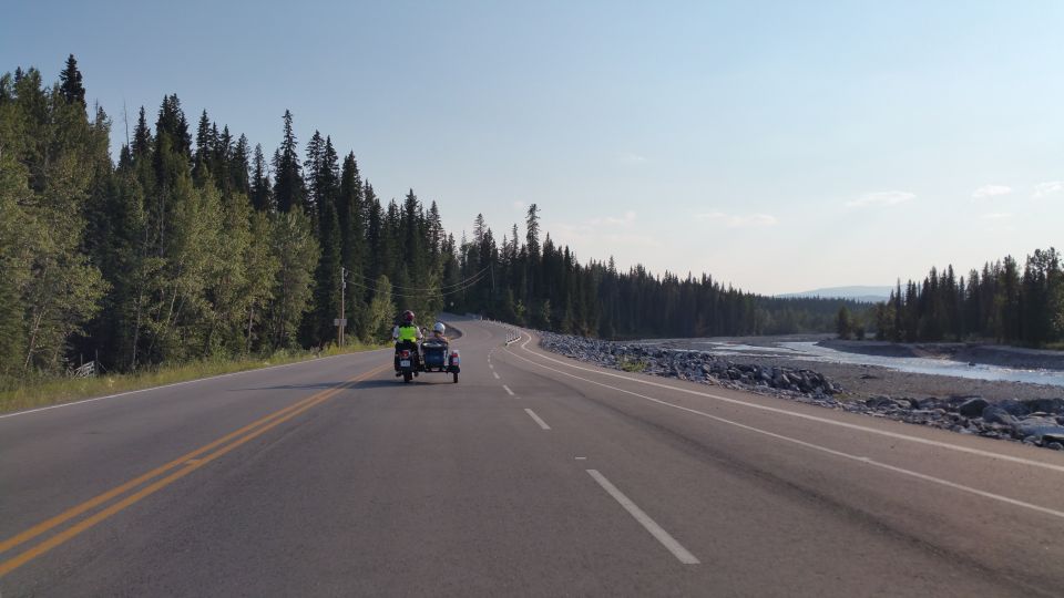 Calgary: Sidecar Motorcycle Tour of Rocky Mountain Foothills - Farmers Market and Bistro Stops