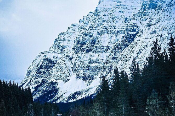 Calgary to Louise, Moraine, Emerald Lake and Johnston Canyon Tour - Banff Town and Final Stops