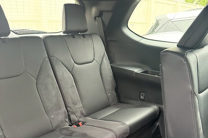 Calgary to Medicine Hat Private Luxury Lexus Tx Transfer - Who Should Consider This Service?