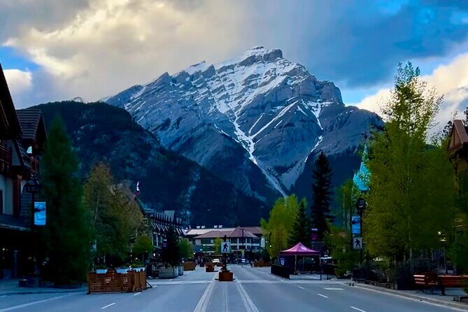 Calgary YYC Airport to Banff Shared Shuttle - Analyzing the Value