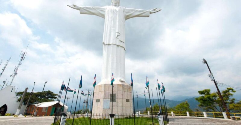 Cali: Cristo Rey, Tertulia Museum & Downtown Cali City Tour - San Antonio Experience