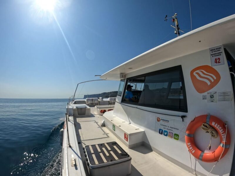 Calpe: Motor catamaran with optional lunch and swimming stop - FAQs