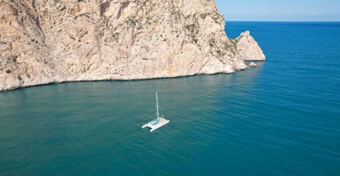 Calpe: Sailing Catamaran With Lunch - Inclusions and Amenities
