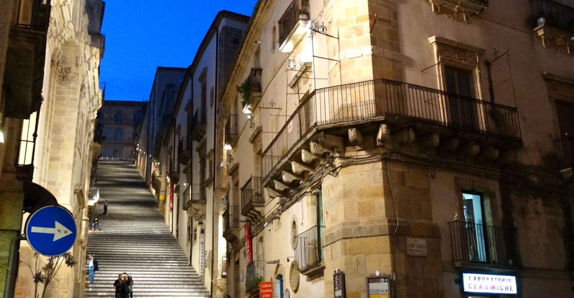 Caltagirone: Traditional Ceramic Town Walking Tour - Piazza Del Municipios Neoclassical Grandeur