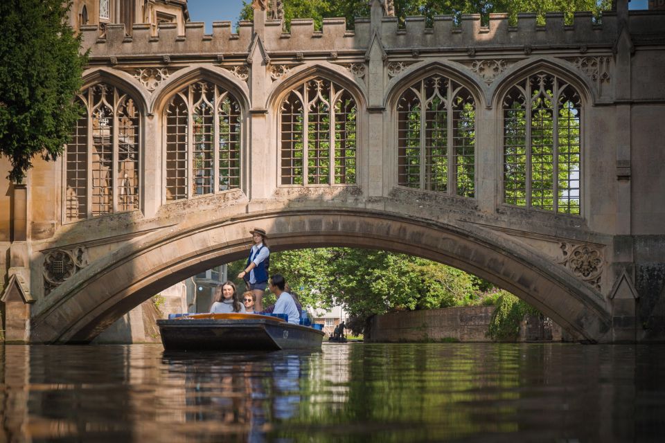 Cambridge: Guided Shared River Punting Tour - Tips for a Great Experience