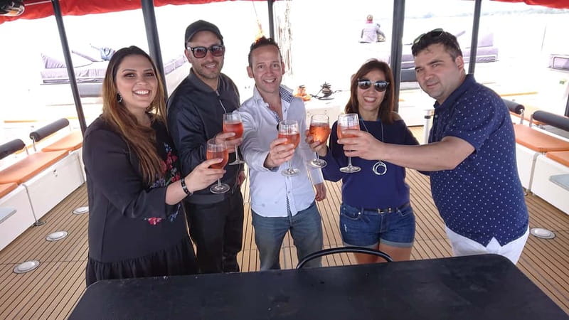 Cambrils/Salou: Coastline Catamaran 3h with drinks ,bed - Snorkeling and Swimming Opportunities