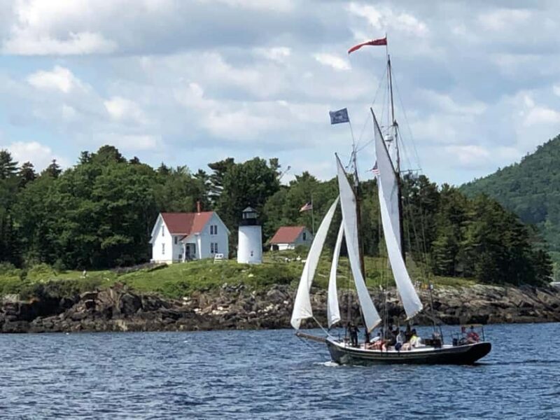 Camden, Maine: Day Sails aboard Schooner Surprise - Key Points