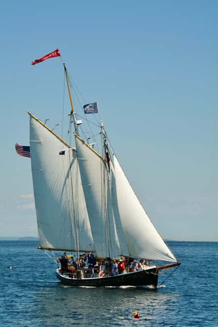 Camden, Maine: Day Sails aboard Schooner Surprise - An Authentic Coastal Experience in Camden