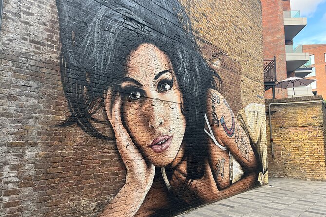 Camden Street Art Small-Group Tour: Photo Stops & Local Guide  - London - Exploring Camden Market and Kentish Town
