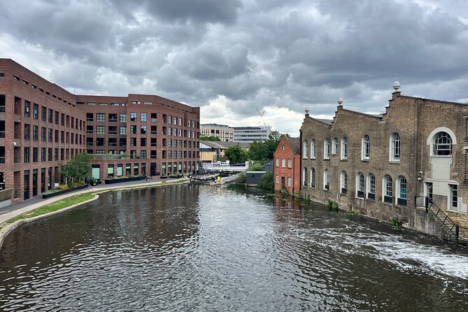 Camden Street Art Small-Group Tour: Photo Stops & Local Guide  - London - Accessibility and Accommodations