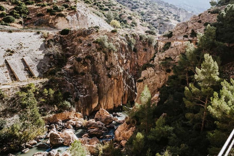Caminito del Rey: Guided tour in German from El Chorro - Practical Tips for Travelers
