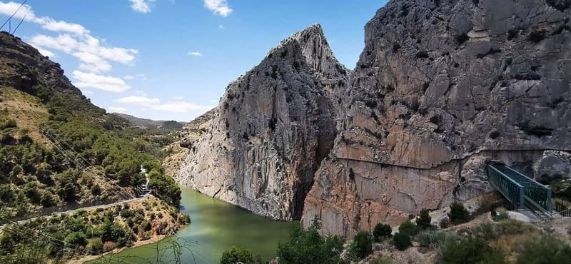 CAMINITO DEL REY: Guided tour + shuttle bus + gastronomic experience. - Key Points