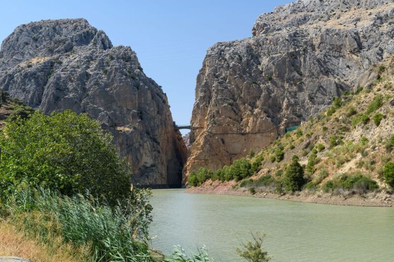 Caminito del Rey: Guided Tour with 1 Drink and Shuttle Bus - Introduction: An Accessible Way to Experience Caminito del Rey