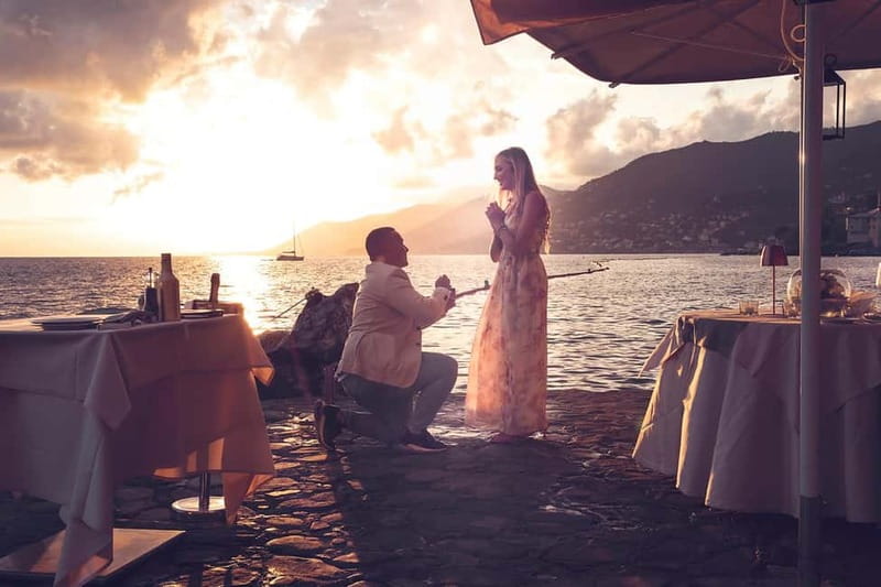 Camogli: Couples photo shoot in the streets of the charming village - An In-Depth Look at the Camogli Couples Photo Shoot