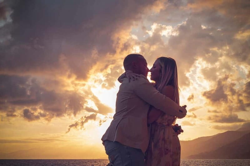 Camogli: Couples photo shoot in the streets of the charming village - Who Will Love This Experience?