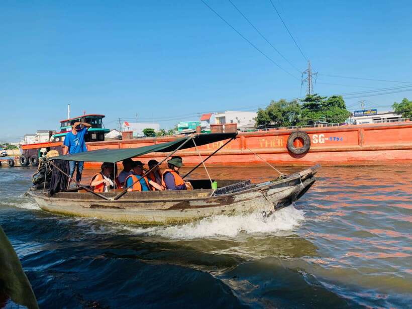 Can Tho: Cai Rang Floating Market and Canals - Relaxing on the Mekong River Cruise