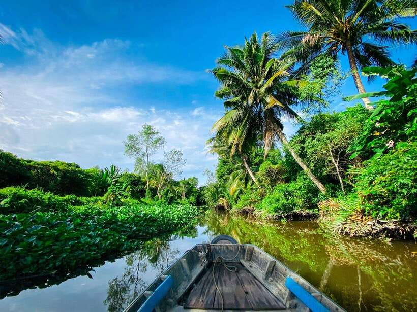 Can Tho: Explore Mekong, Floating Market, Cacao & Local Life - Savoring the Breakfast on the Mekong River
