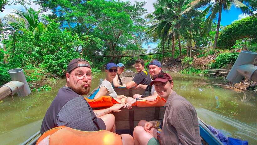 Can Tho: Floating Market & Mekongs Legacy( Max 6 Pax) - Relaxation in a Traditional Hut