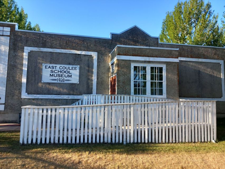 Canadian Badlands Private Tour - Prehistoric History