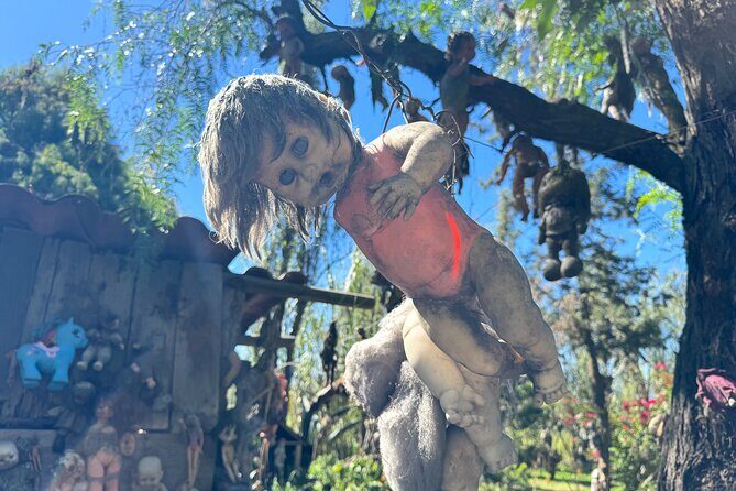 Canals Boat Tour + Doll Island + Ajolote Shrine - FAQ