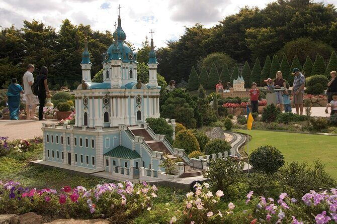 Canberra Private Sightseeing Tours from Sydney - FAQ