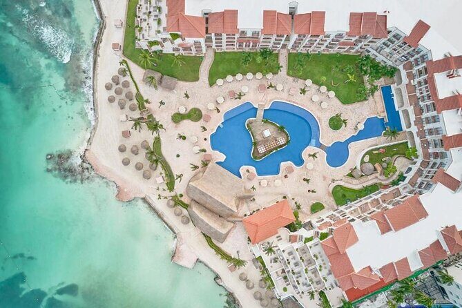 Cancun Airport and Fiesta Americana Cancun Villas Private Shuttle - Key Points